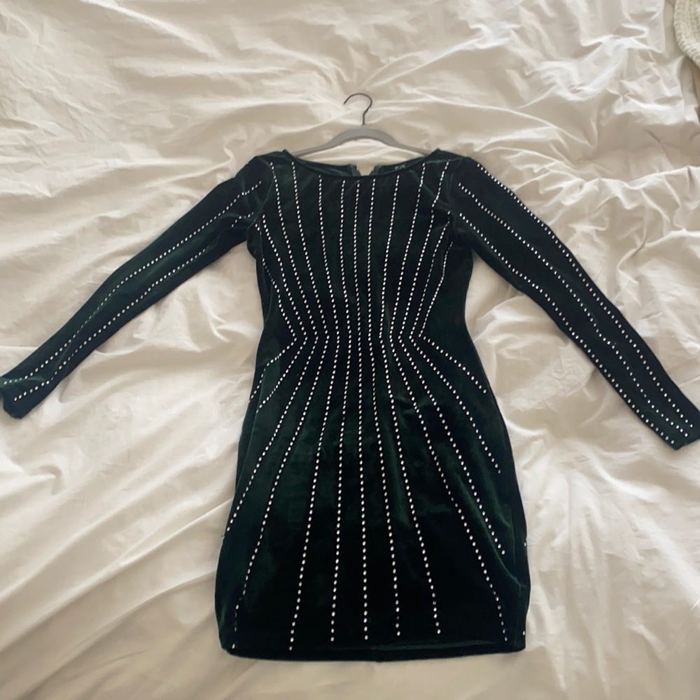 Windsor tight green velvet dress
